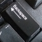 Reporterka myli zacięty klawisz Backspace z atakiem hakerów